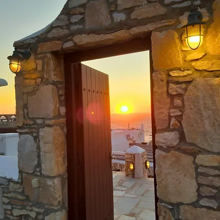 Cavo Apollon Sunset Pool