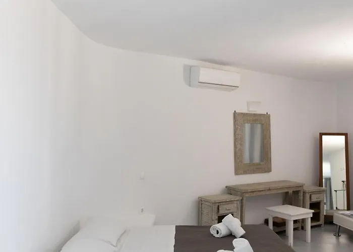 Cavo Apollon Sunset Pool *