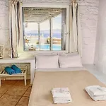 Cavo Apollon Sunset Pool