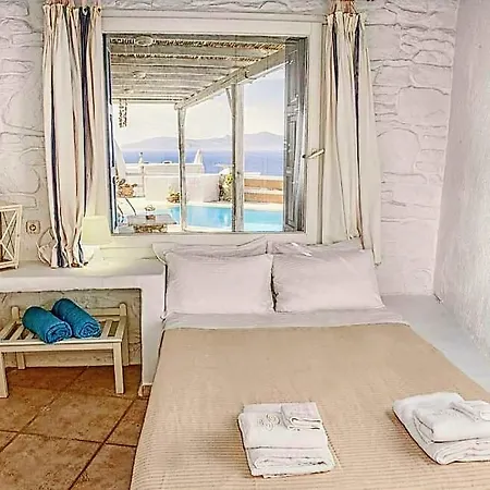 Cavo Apollon Sunset Pool